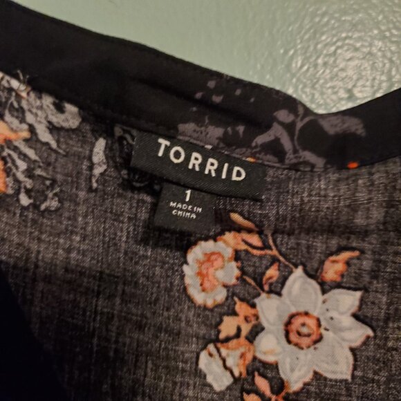 Floral Black Maxi Dress - Picture 3 of 14